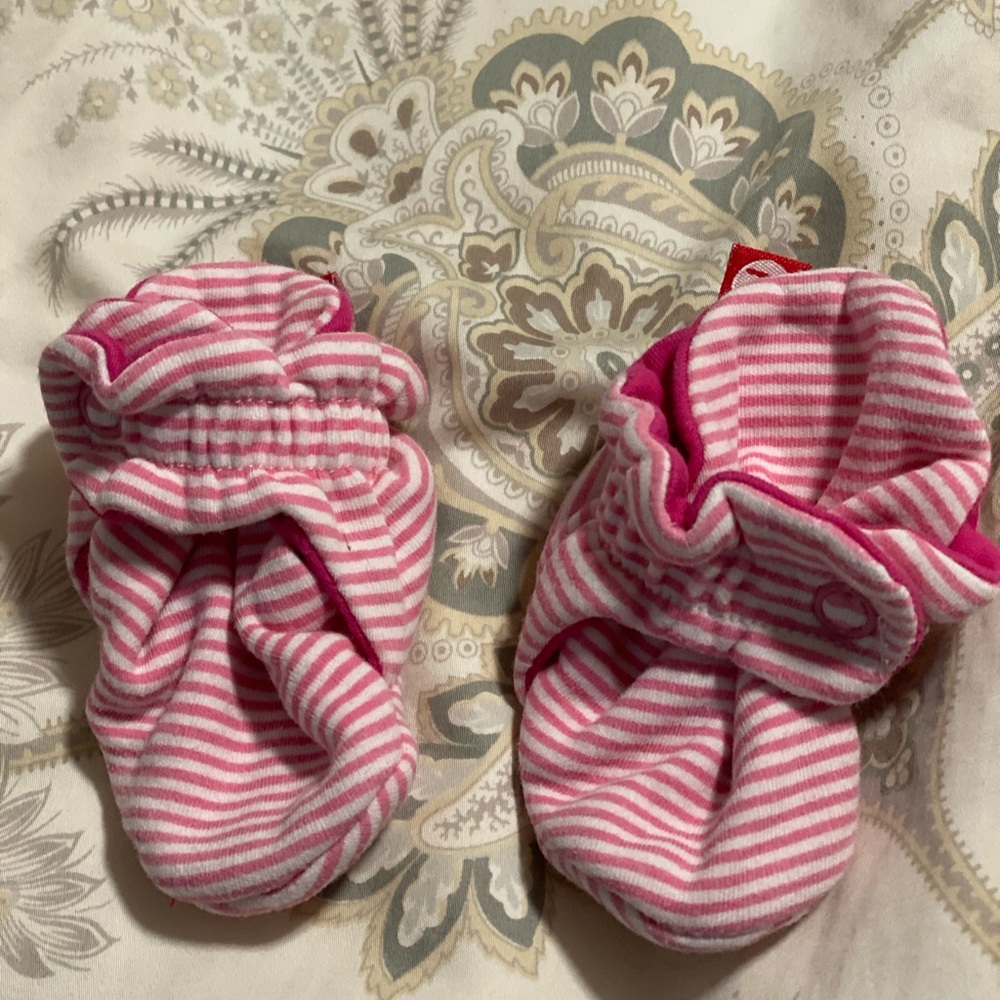 Zutano booties - 3 months